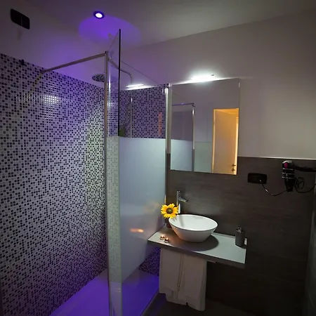 Chroma Italy - Chroma Deka 3*